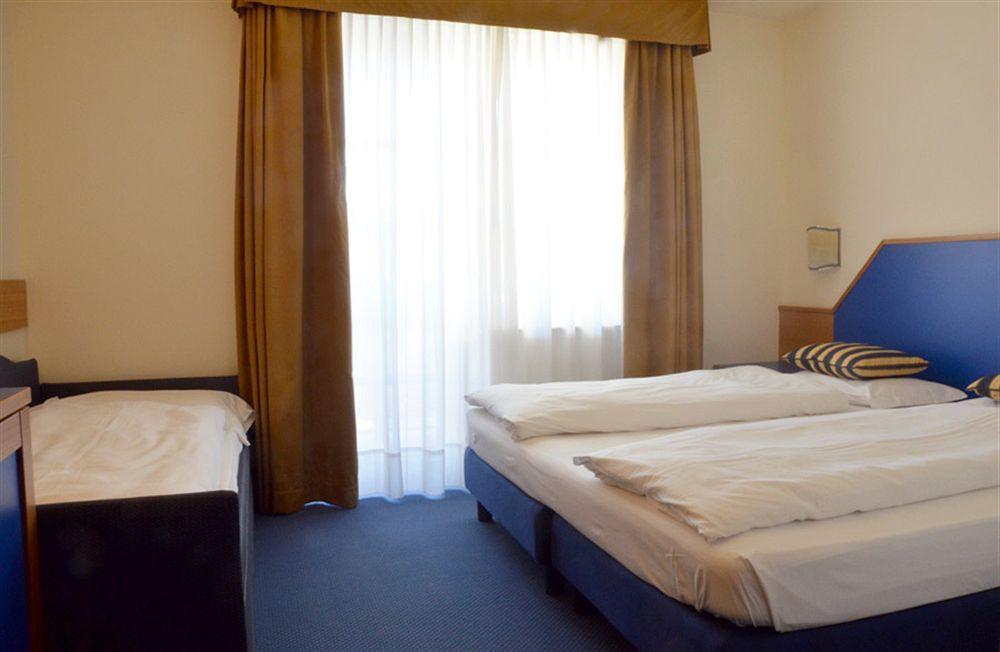 Alpholiday Dolomiti Wellness & Family Hotel Dimaro Eksteriør bilde