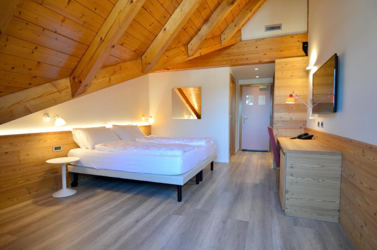 Alpholiday Dolomiti Wellness & Family Hotel Dimaro Rom bilde