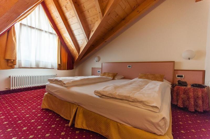Alpholiday Dolomiti Wellness & Family Hotel Dimaro Eksteriør bilde